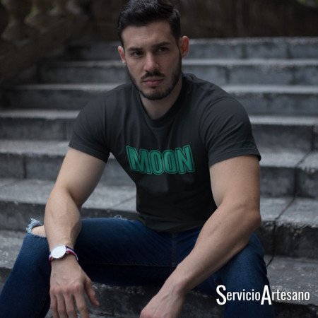 amiseta Negra MOON | Vibrante & Elegante - Servicioartesano