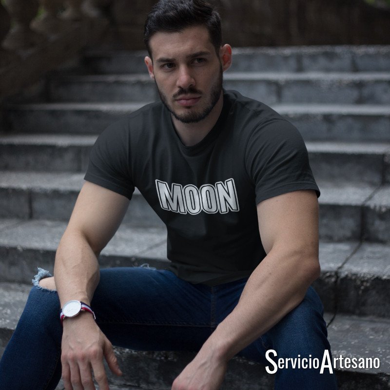 amiseta Negra MOON | Vibrante & Elegante - Servicioartesano