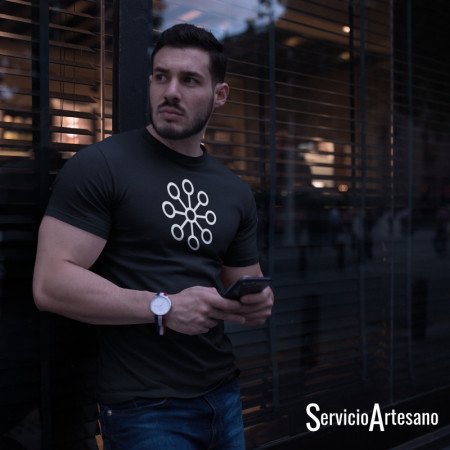 Camiseta Negra con Símbolo Rúnico "Clarividencia" Hombre